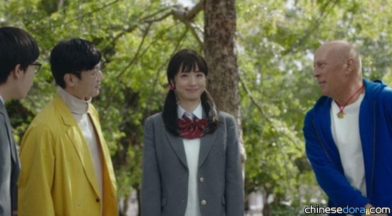 [日本] 上戶彩演「未來的靜香」！軟銀最新哆啦A夢真人版廣告上線