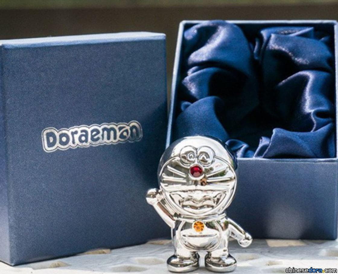 [台灣] 正版授權限定精品！哆啦A夢合金水鑽公仔與胖虎水晶玻璃公仔熱銷中