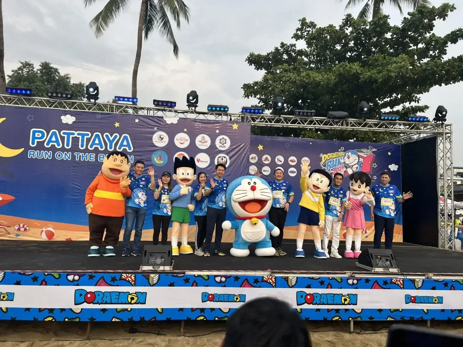 [國際] 泰國第2場哆啦A夢路跑在芭達雅舉行 2000名跑者與哆啦A夢同樂