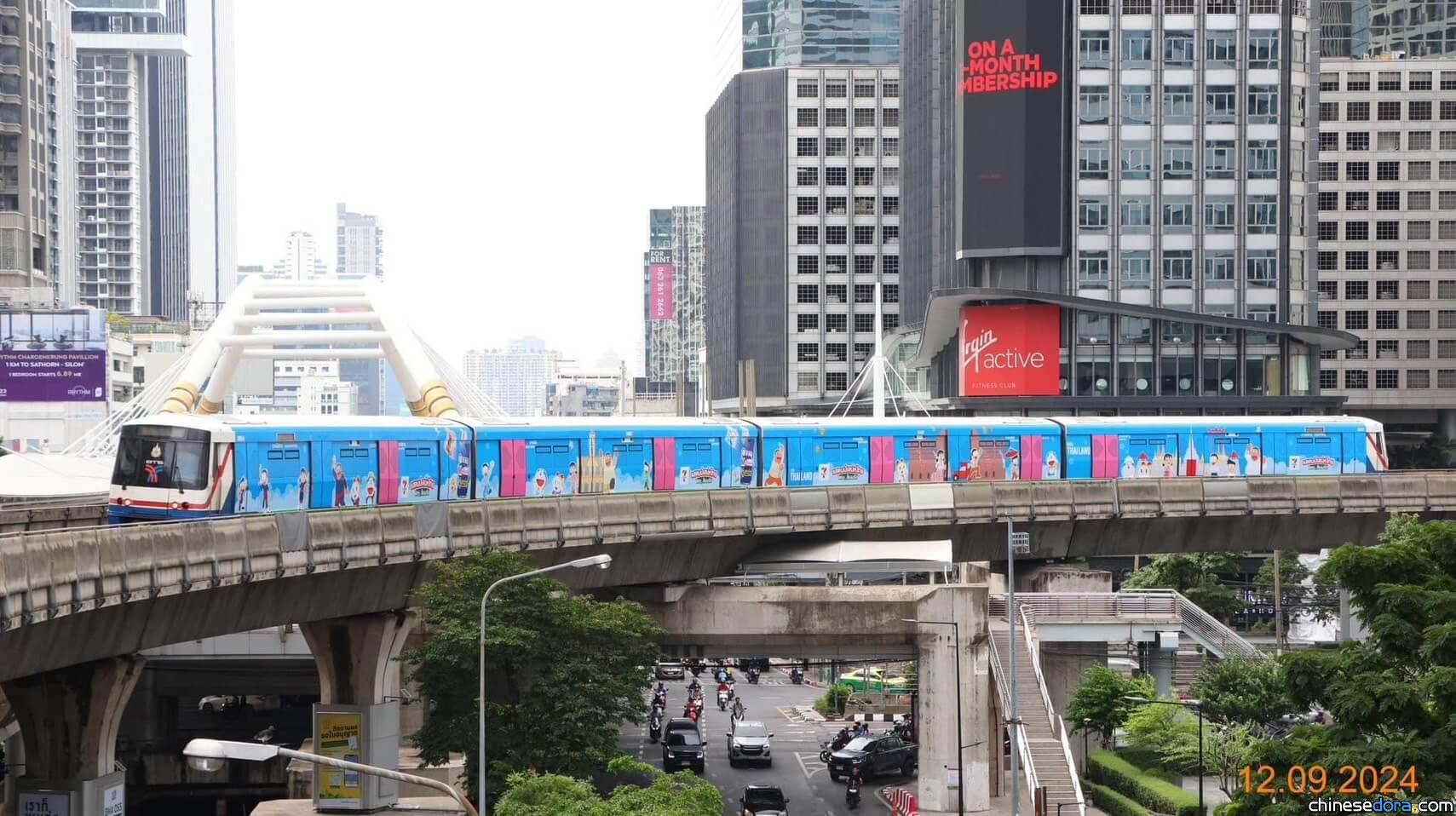 [國際] 多圖／到泰國搭哆啦A夢電車吧！哆啦A夢與好友現身曼谷空鐵
