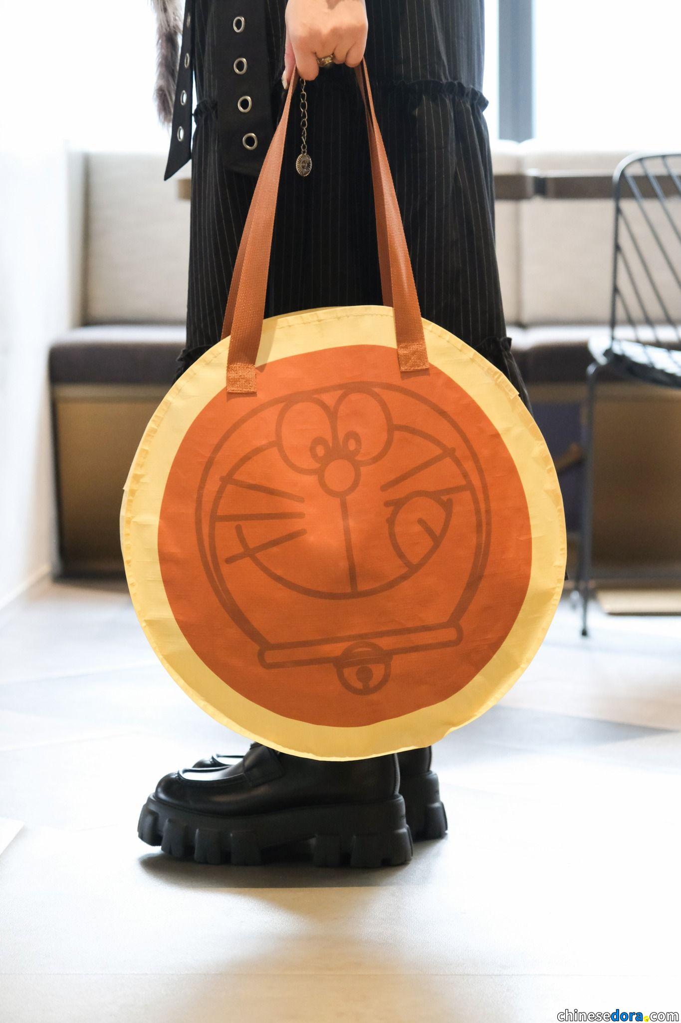 [香港] 1月1日起指定門市買「Doraemon | Catalog」最新聯名系列　即刻送「多啦A夢巨大化豆沙包造型袋」