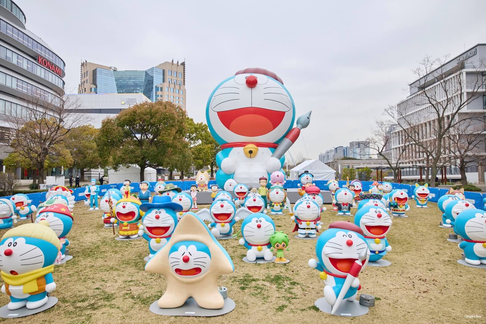 [日本] 「100% DORAEMON & FRIENDS」東京站開幕首兩日掀熱潮　社群好評聚焦「滿滿哆啦A夢」沉浸體驗、商店區排隊一小時起跳