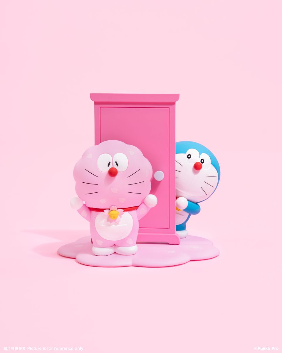 [日本] 「100% DORAEMON & FRIENDS」東京展場開放部分香港「100%多啦A夢櫻花節」紀念品預訂　場內掃描專屬網站限量購買