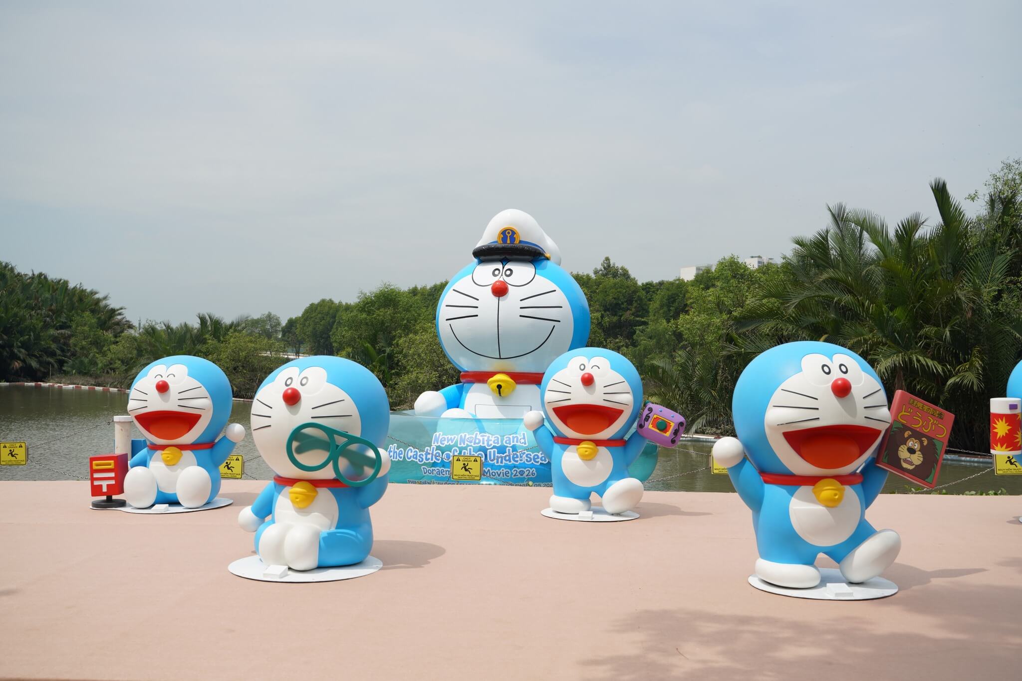 [國際] 水上充氣哆啦A夢現身胡志明市！越南《新．大雄的海底鬼岩城》上映前活動開跑